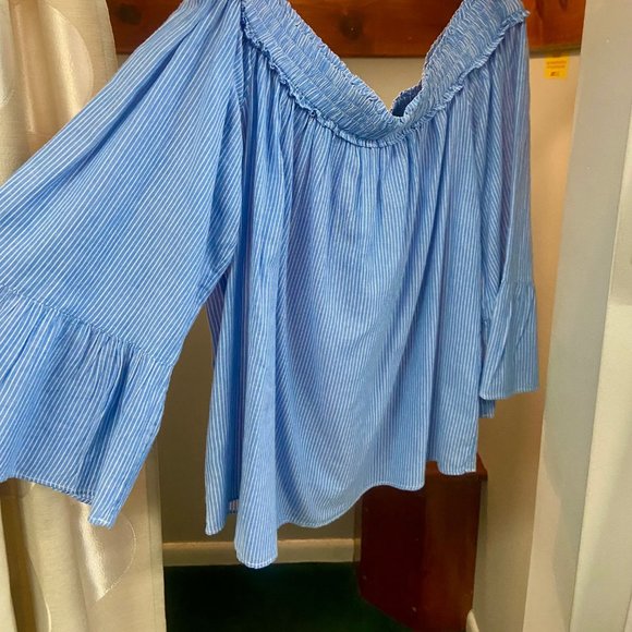 Lilly Pulitzer Tops - Lilly Pulitzer Off Shoulder Pinstripe Top